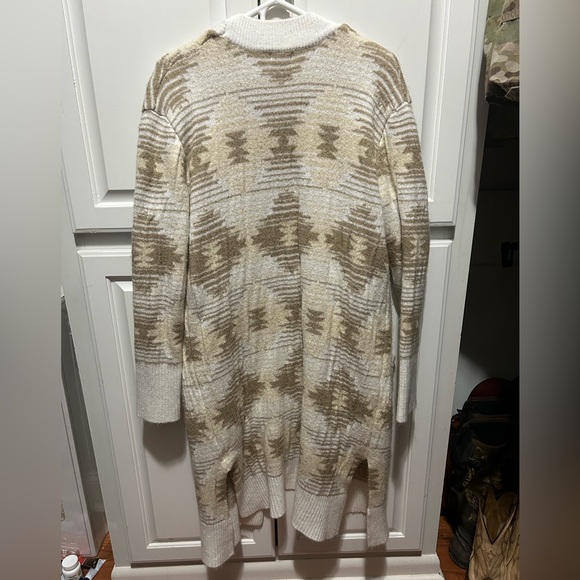 Long. Long sleeve. Aztec style cardigan. - Picture 2 of 3